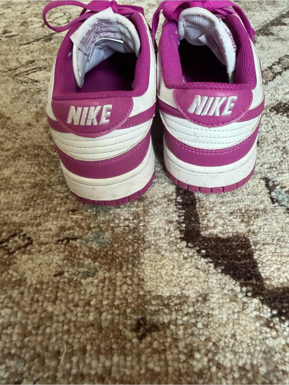 Nike Women's White and Bright Pink Low-Top Sneakers